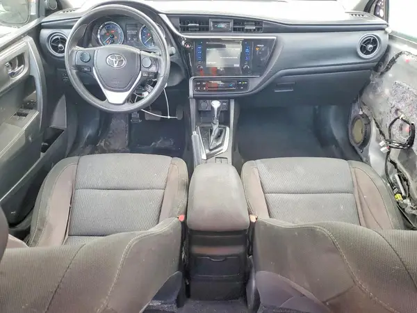 5YFBURHE4HP654373 2017 TOYOTA COROLLA - Image 8
