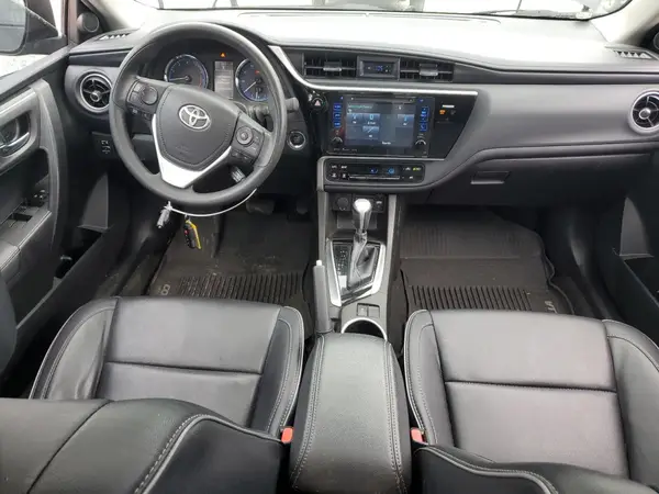 5YFBURHE4HP655037 2017 TOYOTA COROLLA - Image 8