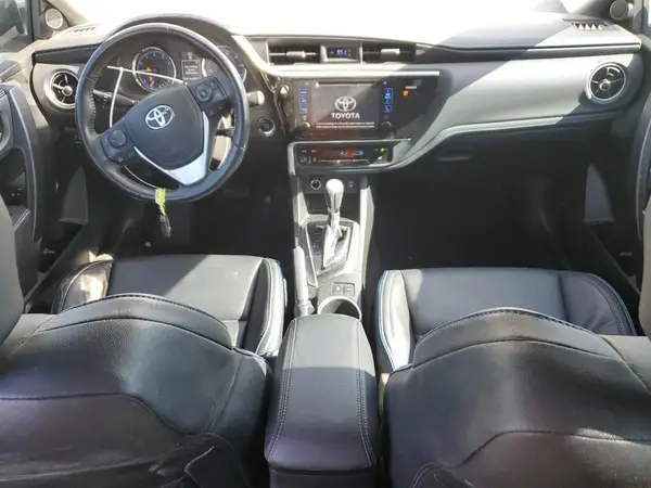 5YFBURHE4HP655605 2017 TOYOTA COROLLA - Image 8