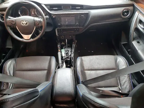 5YFBURHE4HP656477 2017 TOYOTA COROLLA - Image 8