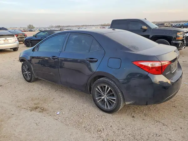 5YFBURHE4HP656740 2017 TOYOTA COROLLA - Image 2