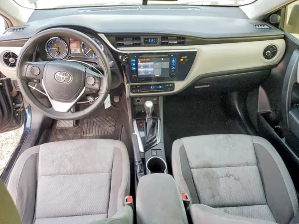 5YFBURHE4HP656740 2017 TOYOTA COROLLA - Image 8