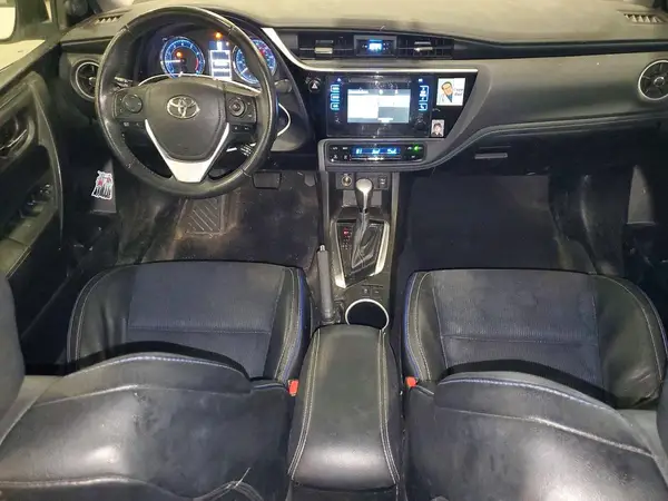 5YFBURHE4HP658231 2017 TOYOTA COROLLA - Image 8