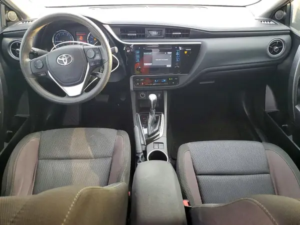 5YFBURHE4HP658620 2017 TOYOTA COROLLA - Image 8