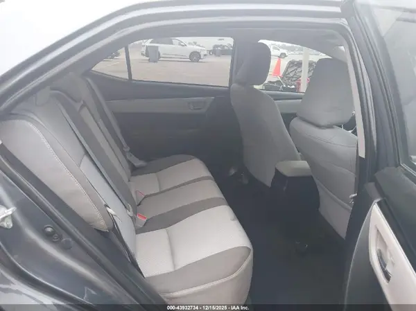 5YFBURHE4HP658679 2017 TOYOTA COROLLA - Image 8