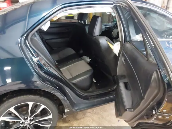 5YFBURHE4HP664062 2017 TOYOTA COROLLA - Image 8