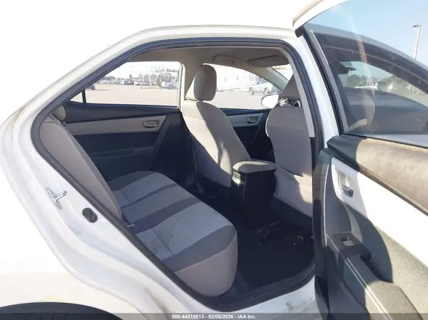 5YFBURHE4HP665616 2017 TOYOTA COROLLA - Image 8