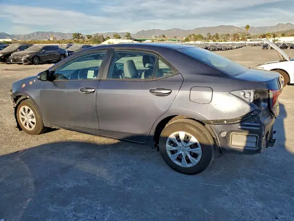 5YFBURHE4HP665678 2017 TOYOTA COROLLA - Image 2