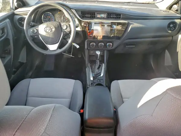 5YFBURHE4HP665678 2017 TOYOTA COROLLA - Image 8