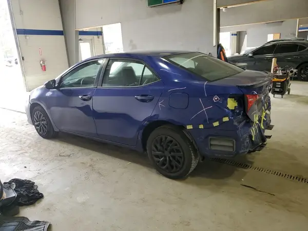 5YFBURHE4HP666099 2017 TOYOTA COROLLA - Image 2