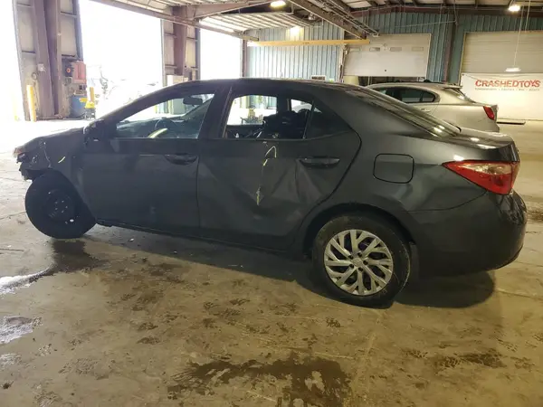 5YFBURHE4HP669486 2017 TOYOTA COROLLA - Image 2