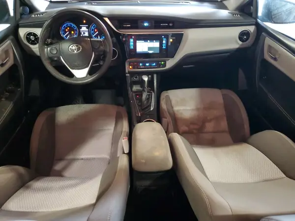 5YFBURHE4HP669486 2017 TOYOTA COROLLA - Image 8