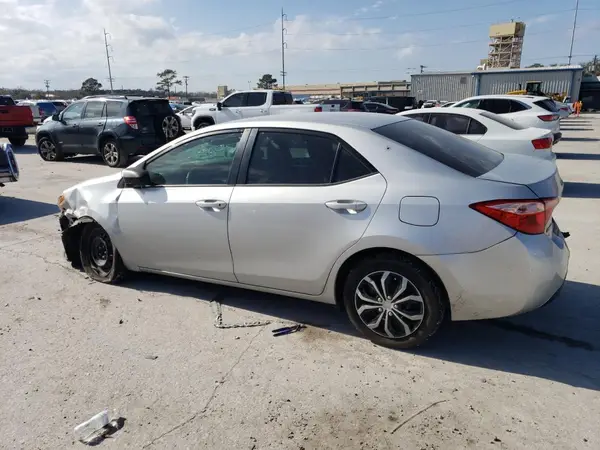 5YFBURHE4HP669911 2017 TOYOTA COROLLA - Image 2
