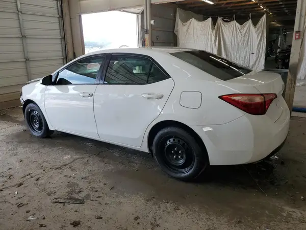 5YFBURHE4HP669942 2017 TOYOTA COROLLA - Image 2