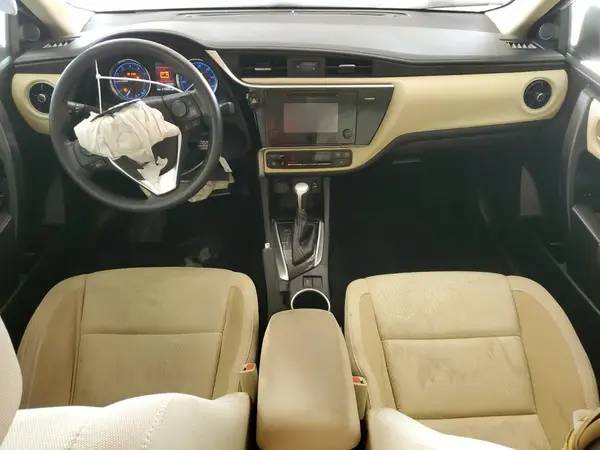 5YFBURHE4HP669942 2017 TOYOTA COROLLA - Image 8
