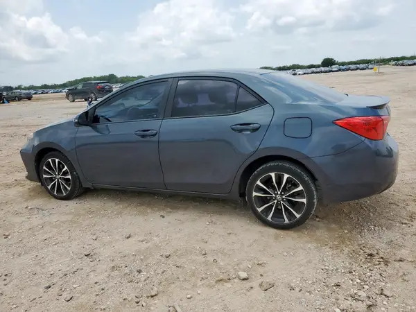 5YFBURHE4HP670248 2017 TOYOTA COROLLA - Image 2
