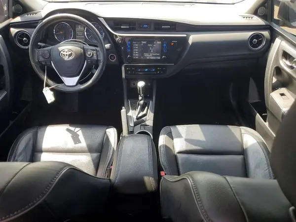 5YFBURHE4HP673442 2017 TOYOTA COROLLA - Image 8