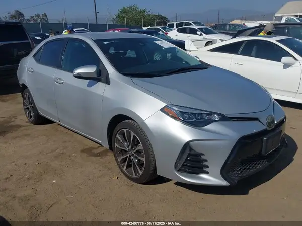 5YFBURHE4HP674266 2017 TOYOTA COROLLA - Image 1