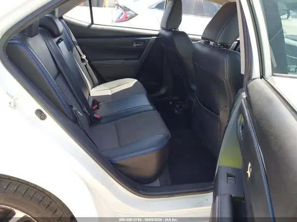 5YFBURHE4HP674655 2017 TOYOTA COROLLA - Image 8