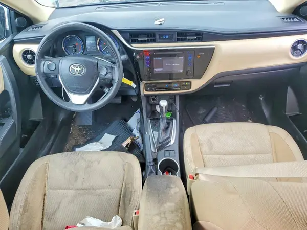 5YFBURHE4HP674672 2017 TOYOTA COROLLA - Image 8