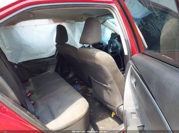 5YFBURHE4HP677197 2017 TOYOTA COROLLA - Image 8