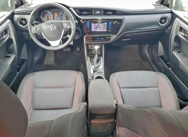 5YFBURHE4HP678396 2017 TOYOTA COROLLA - Image 8