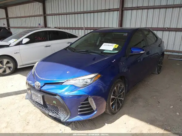 5YFBURHE4HP680486 2017 TOYOTA COROLLA - Image 2