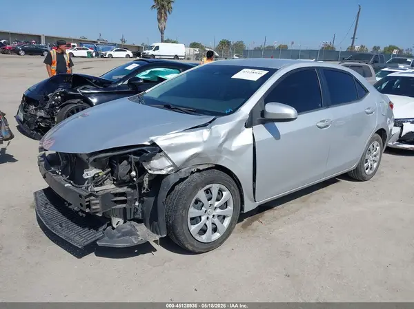 5YFBURHE4HP681380 2017 TOYOTA COROLLA - Image 2