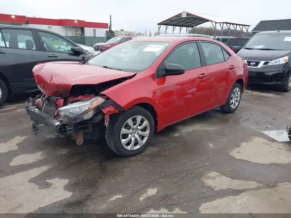 5YFBURHE4HP686188 2017 TOYOTA COROLLA - Image 2