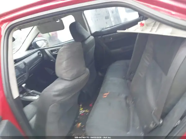 5YFBURHE4HP687566 2017 TOYOTA COROLLA - Image 8
