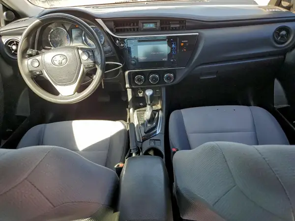 5YFBURHE4HP687647 2017 TOYOTA COROLLA - Image 8
