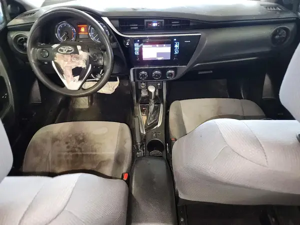 5YFBURHE4HP688359 2017 TOYOTA COROLLA - Image 8