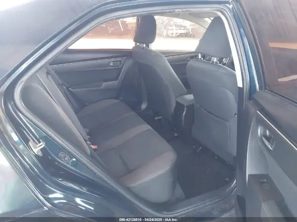 5YFBURHE4HP690192 2017 TOYOTA COROLLA - Image 8