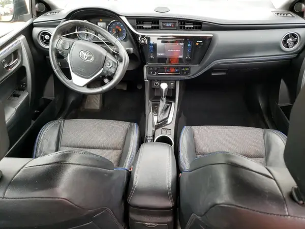 5YFBURHE4HP690452 2017 TOYOTA COROLLA - Image 8