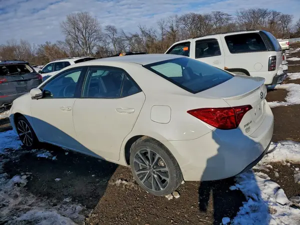 5YFBURHE4HP691830 2017 TOYOTA COROLLA - Image 2