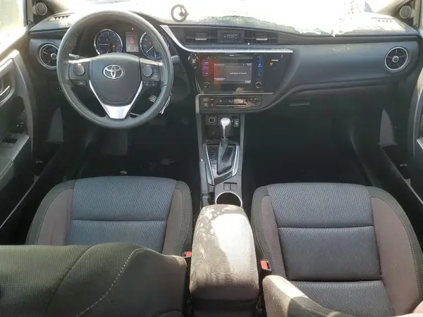 5YFBURHE4HP692363 2017 TOYOTA COROLLA - Image 8