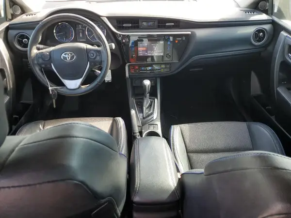5YFBURHE4HP693884 2017 TOYOTA COROLLA - Image 8