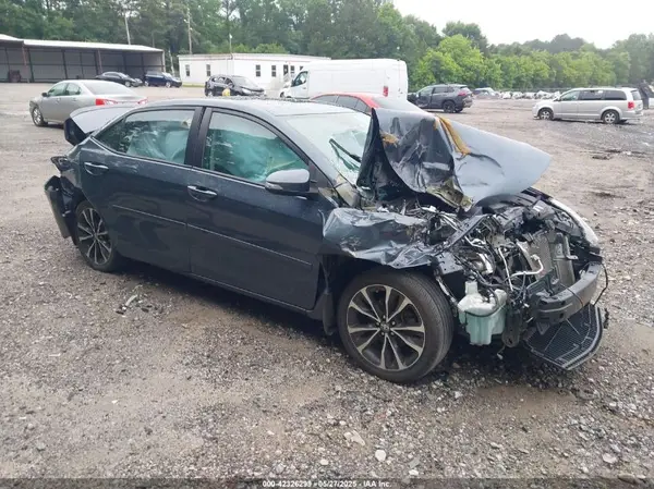 5YFBURHE4HP694260 2017 TOYOTA COROLLA - Image 1
