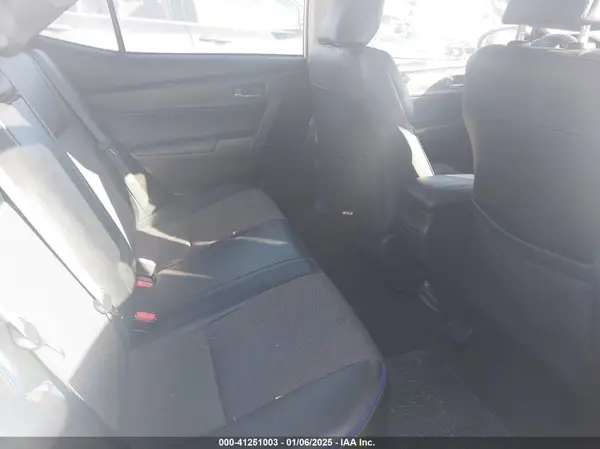 5YFBURHE4HP695389 2017 TOYOTA COROLLA - Image 8
