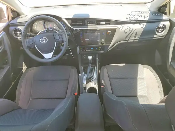 5YFBURHE4HP695439 2017 TOYOTA COROLLA - Image 8
