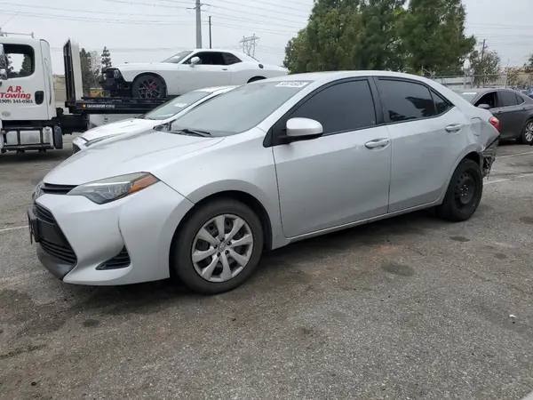 5YFBURHE4HP697708 2017 TOYOTA COROLLA - Image 1