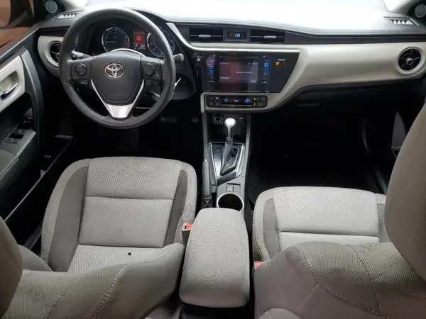 5YFBURHE4HP697708 2017 TOYOTA COROLLA - Image 8