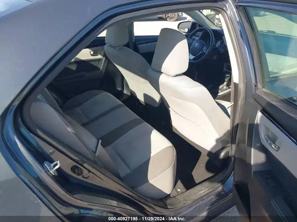 5YFBURHE4HP699118 2017 TOYOTA COROLLA - Image 8