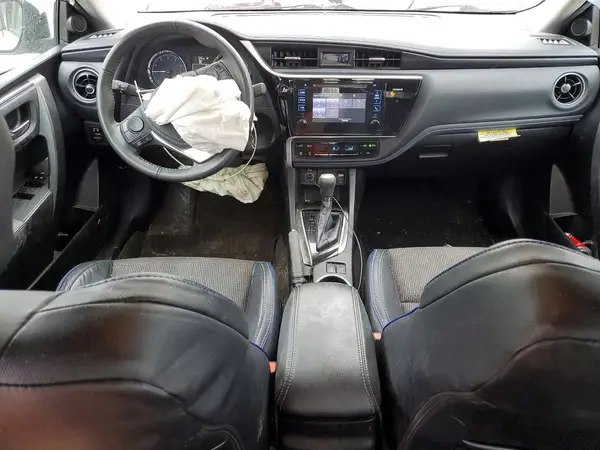 5YFBURHE4HP701272 2017 TOYOTA COROLLA - Image 8