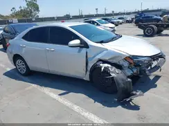 5YFBURHE4HP702213 2017 TOYOTA COROLLA