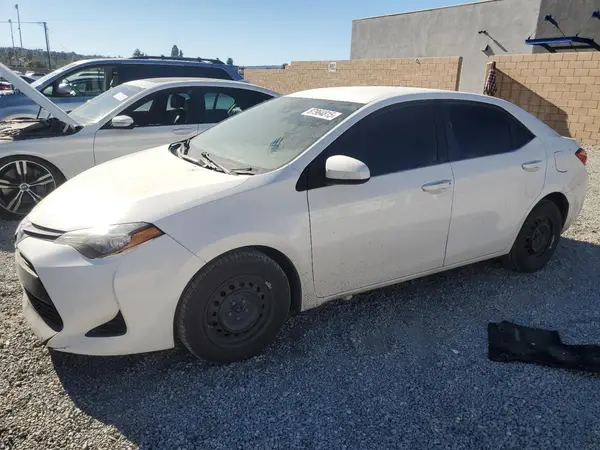 5YFBURHE4HP702292 2017 TOYOTA COROLLA - Image 1
