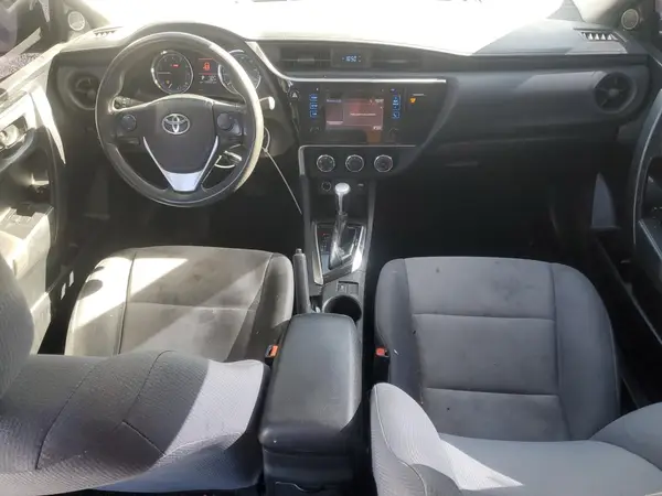 5YFBURHE4HP702292 2017 TOYOTA COROLLA - Image 8
