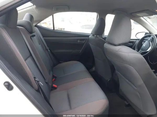 5YFBURHE4HP702471 2017 TOYOTA COROLLA - Image 8