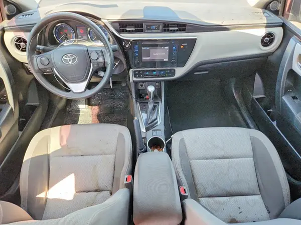 5YFBURHE4HP704026 2017 TOYOTA COROLLA - Image 8