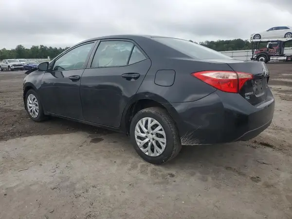 5YFBURHE4HP708688 2017 TOYOTA COROLLA - Image 2